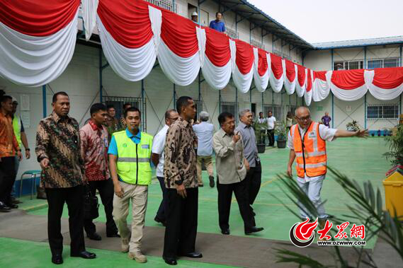 印尼副總統(tǒng)尤素夫·卡拉參觀項(xiàng)目板房 印尼副總統(tǒng)尤素夫·卡拉參觀項(xiàng)目板房